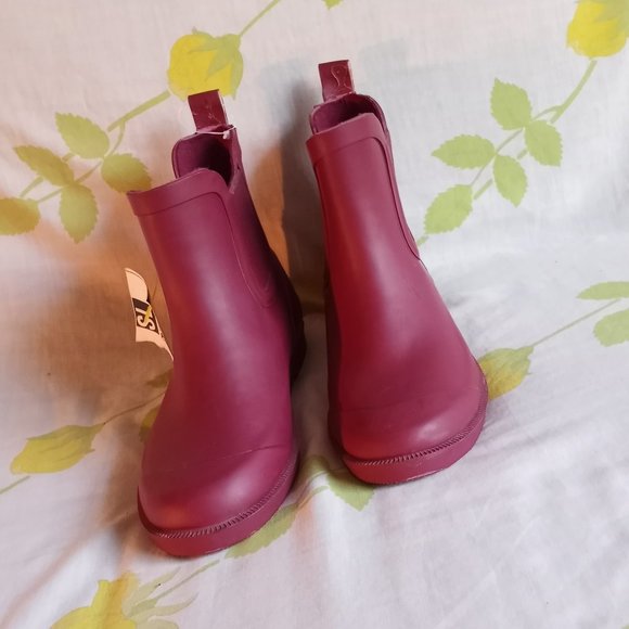 Cat & Jack Rain Boots/ Snow Boots Sizes: 2,  Burgundy  NWOB - Picture 7 of 13